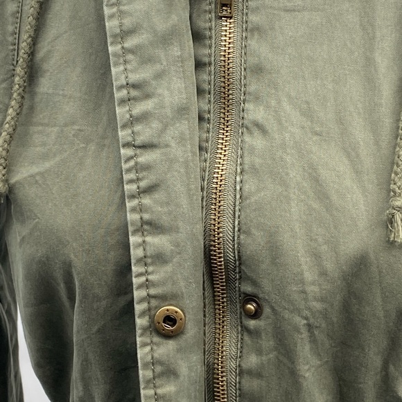 Ambiance Women's Army Green Hooded Military Cargo Utility Jacket Size Small. EUC - Picture 8 of 10